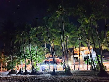 Cocoloco Boracay Beach Resort