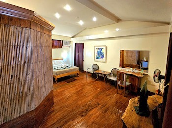 Cocoloco Boracay Beach Resort