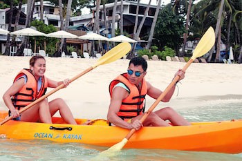 Cocoloco Boracay Beach Resort