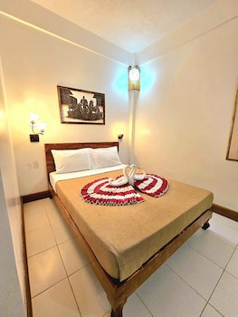 Cocoloco Boracay Beach Resort