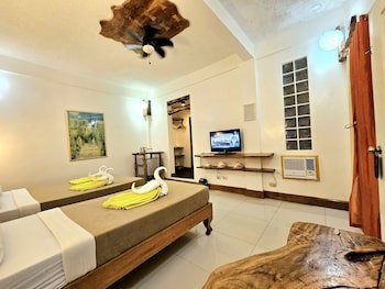 Cocoloco Boracay Beach Resort