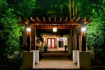 Victoria House Resort & Spa