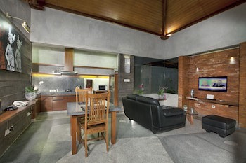 Bracha Villas