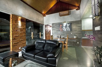Bracha Villas