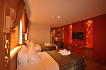 Chalelarn Hotel