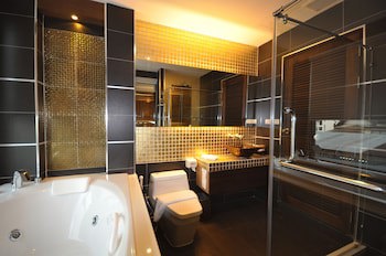 Chalelarn Hotel