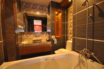 Chalelarn Hotel