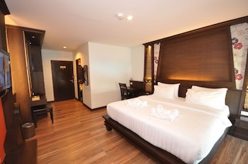Chalelarn Hotel