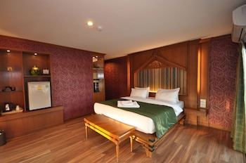 Chalelarn Hotel