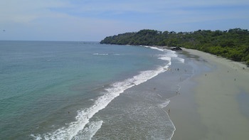 El Faro Containers Beach Hotel