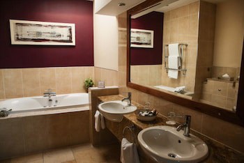 Tullamore Court Hotel