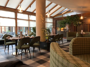 Tullamore Court Hotel