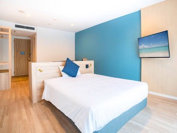 Resort Hotel Kume Island