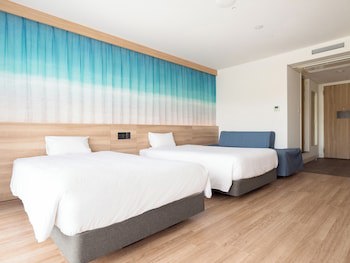 Resort Hotel Kume Island