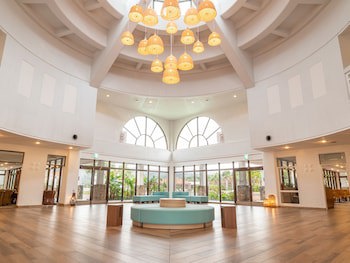 Resort Hotel Kume Island