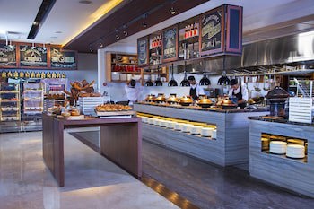 Courtyard By Marriott Bali Seminyak Resort