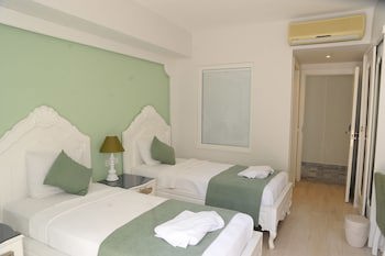 Montebello Deluxe fotoğrafı