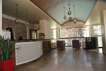Montebello Deluxe fotoğrafı