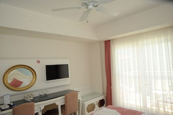 Montebello Deluxe galeri fotoğrafı