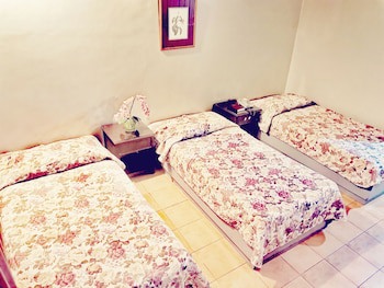 Casa Leticia Business Inn