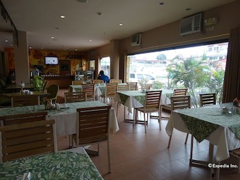Casa Leticia Business Inn