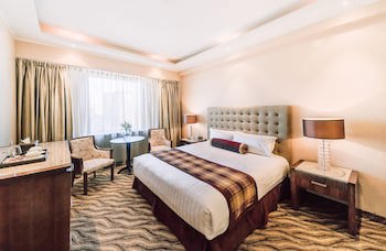 Chinggis Khaan Hotel