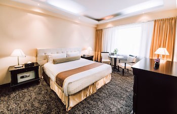 Chinggis Khaan Hotel