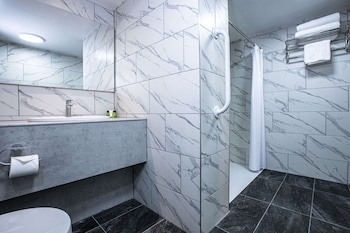 Best Western Manor Hotel