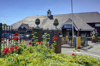 Best Western Manor Hotel