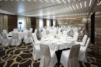 Sunborn Gibraltar Yacht Hotel Resort