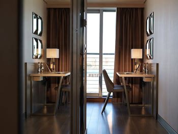 Sunborn Gibraltar Yacht Hotel Resort