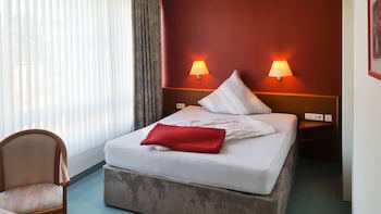 Hotel am Dusseldorfer Platz fotoğrafı