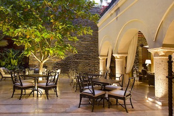 Bastion Luxury Hotel