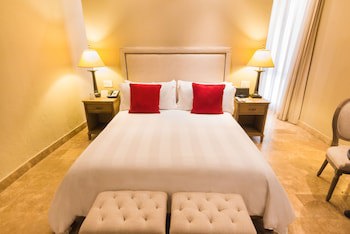 Bastion Luxury Hotel