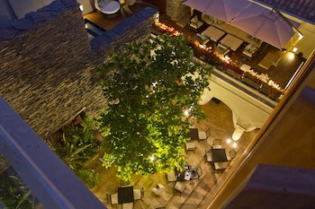 Bastion Luxury Hotel