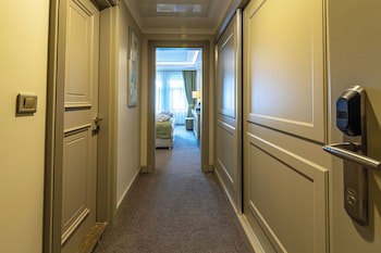 Divan Suites Batumi