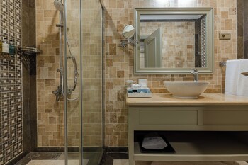 Divan Suites Batumi