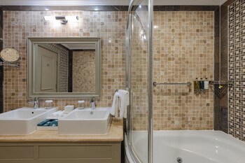 Divan Suites Batumi