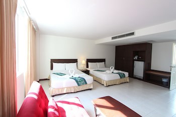 Crown Pattaya Beach Hotel