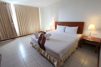 Crown Pattaya Beach Hotel