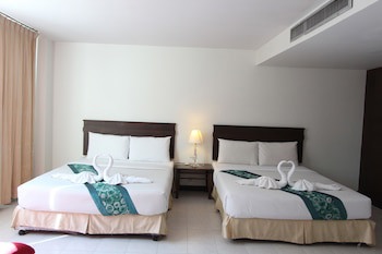 Crown Pattaya Beach Hotel