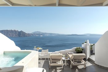 Santorini Secret Suites and Spa - Adults Only