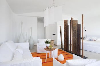 Santorini Secret Suites and Spa - Adults Only galeri fotoğrafı