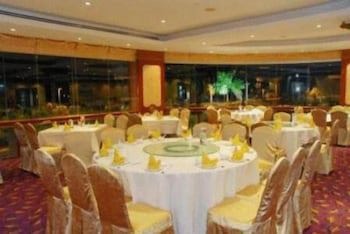 Grand Palace Hotel