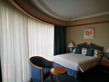 Grand Palace Hotel