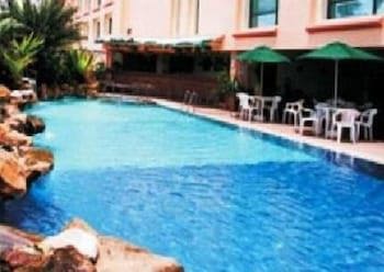 Grand Palace Hotel