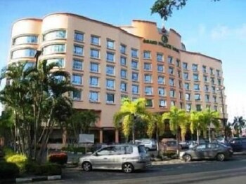 Grand Palace Hotel