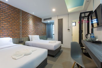 City Hotel
