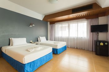 City Hotel