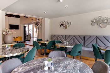 Hotel Royal Bridges